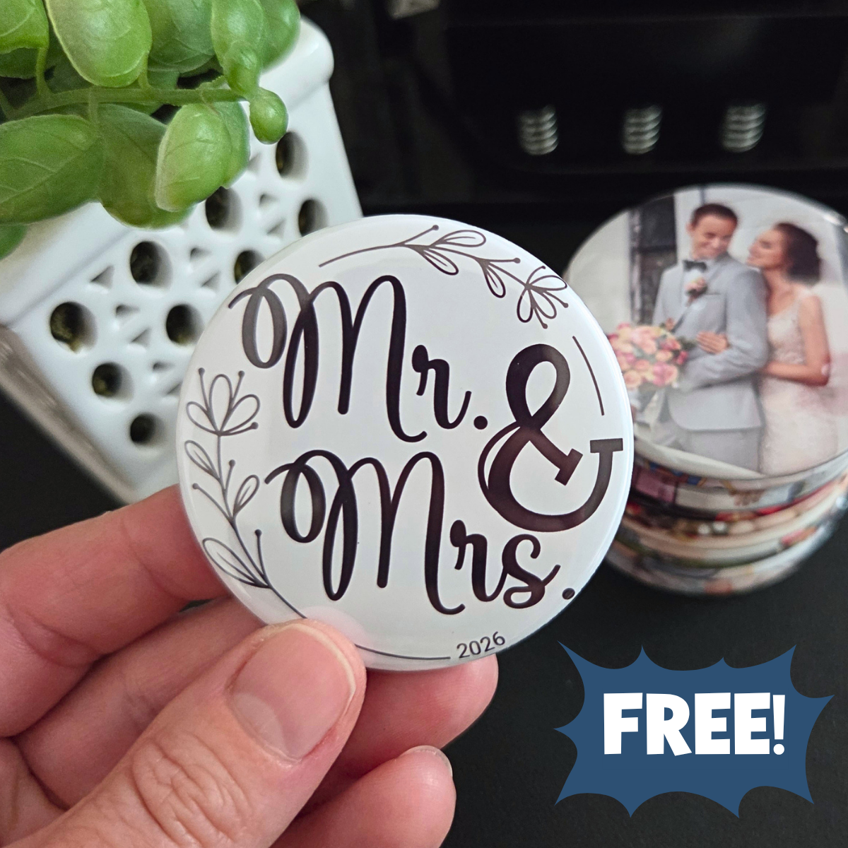 Wedding Gift Box with 9 Photo Magnets {ROUND}