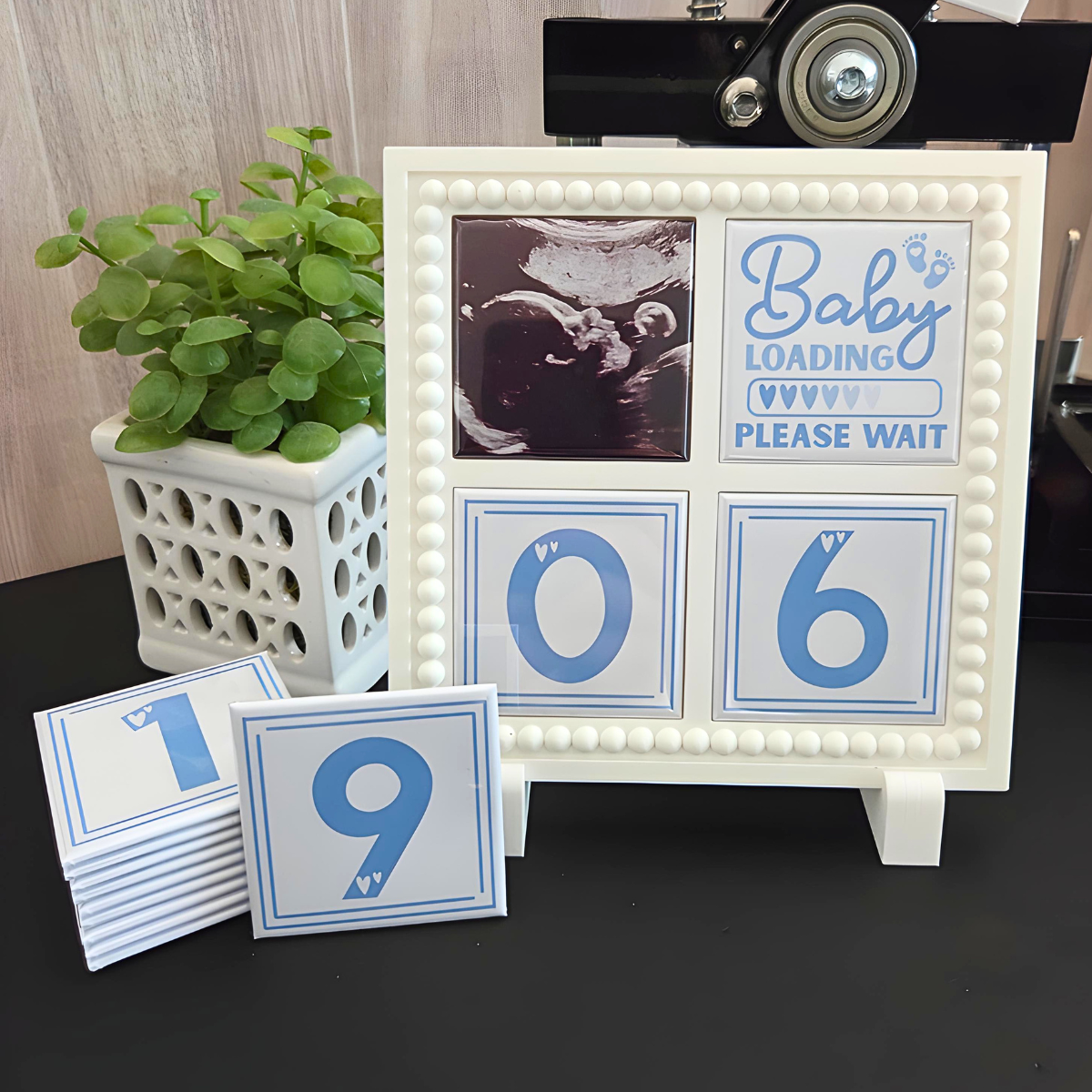 {Baby Countdown} 2x2 Square Magnetic Frame & Magnets {Baby Blue}